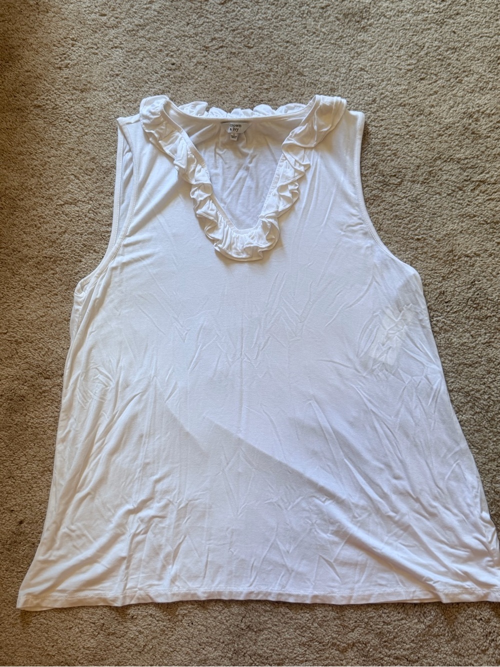 Woman's Crown And Ivy White Ruffle V Neck Tank Top Size XL NWT